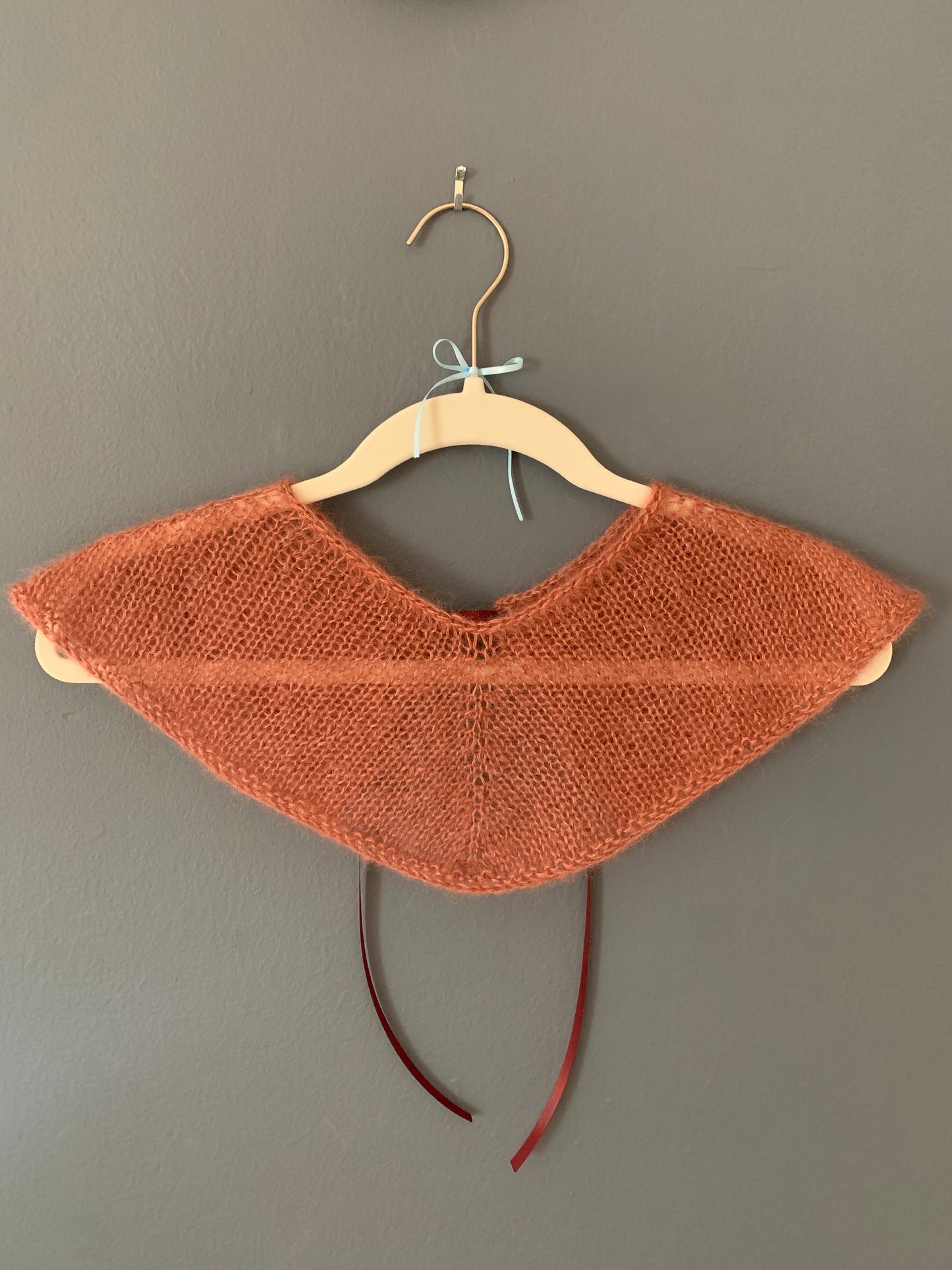 Rose Capelet
