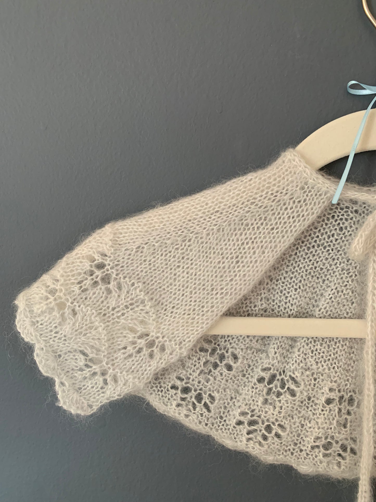 Cloud Capelet