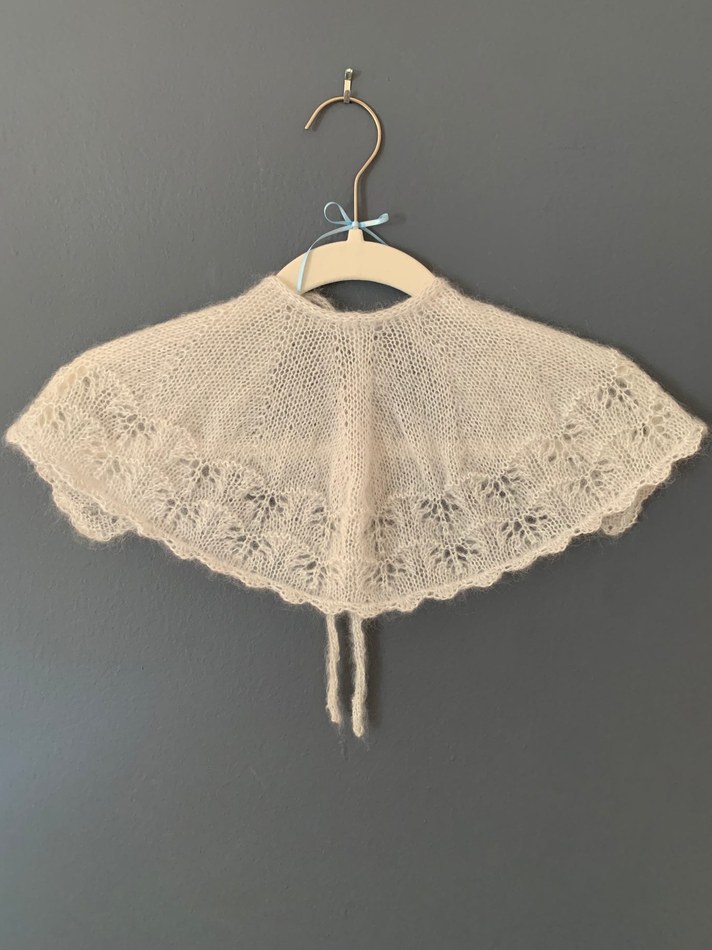 Cloud Capelet
